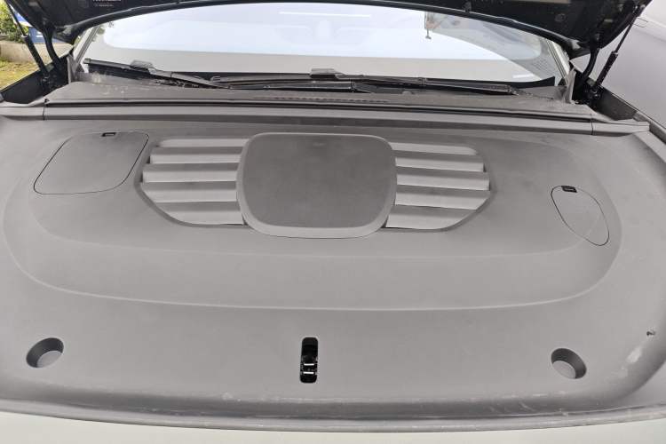 Used Hima S9T 2025 Model Range-Extended Ultra Long-Range Version Engine Bay