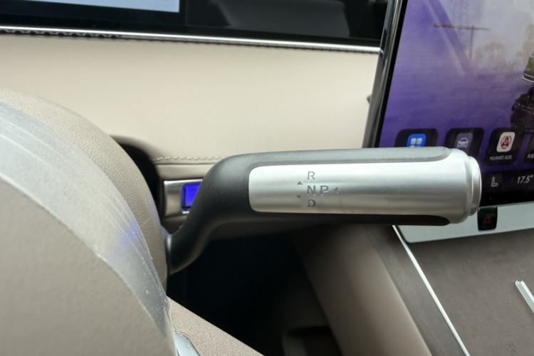 Used Hima S9T 2025 Model Range-Extended Ultra Long-Range Version Gear Lever