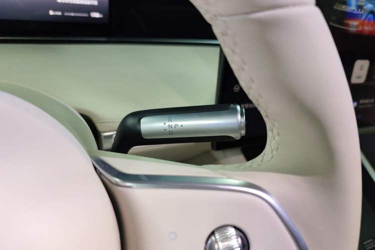 Used Hima S9T 2025 Model Pure Electric Four-Wheel-Drive Ultra Gear Lever