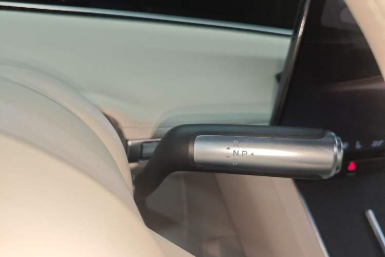 Used Hima S9T 2025 Model Range-Extended Ultra Long-Range Version Gear Lever