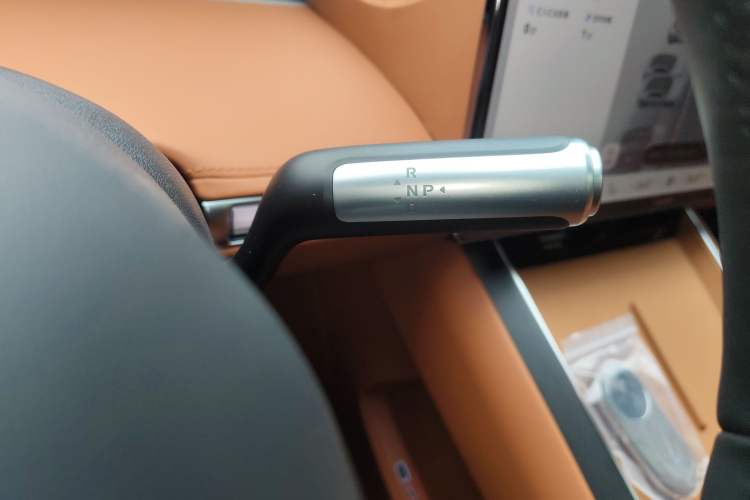 Used Hima S9T 2025 Model Pure Electric Rear-Drive Max Gear Lever