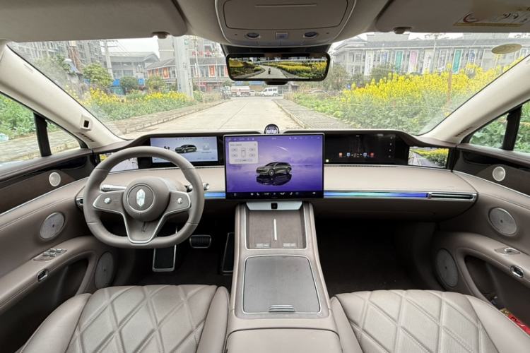 Used Hima S9T 2025 Model Range-Extended Ultra Long-Range Version Interior 1