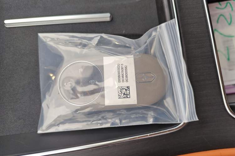 Used Hima S9T 2025 Model Range-Extended Ultra Long-Range Version Interior 1