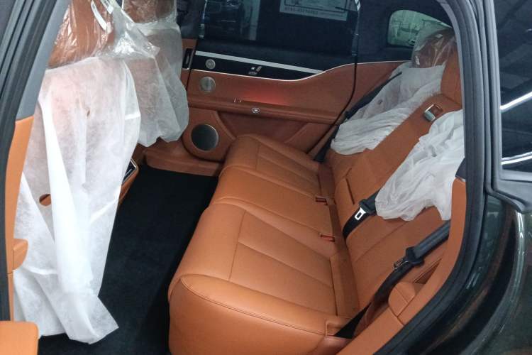 Used Hima S9T 2025 Model Range-Extended Ultra Long-Range Version Interior 4