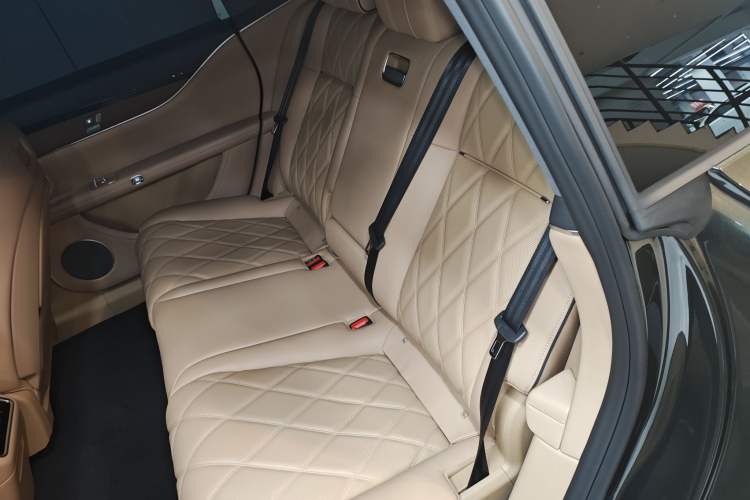 Used Hima S9T 2025 Model Range-Extended Ultra Long-Range Version Interior 4