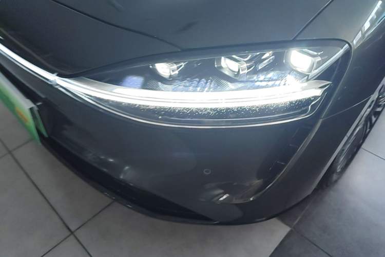 Used Hima S9T 2025 Model Range-Extended Ultra Long-Range Version Left Front Headlight