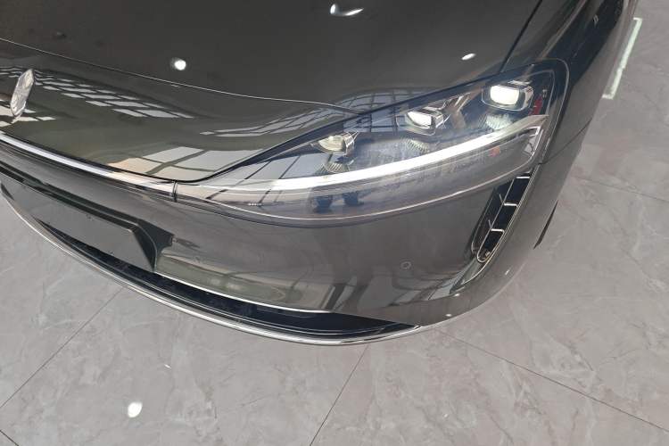 Used Hima S9T 2025 Model Range-Extended Ultra Long-Range Version Left Front Headlight