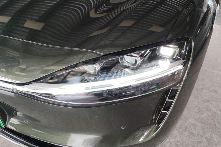 Used Hima S9T 2025 Model Range-Extended Ultra Long-Range Version Left Front Headlight