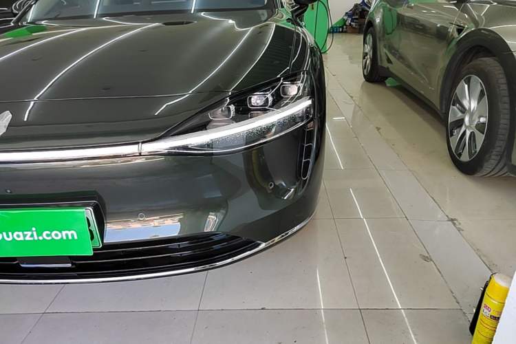 Used Hima S9T 2025 Model Pure Electric Four-Wheel-Drive Ultra Left Front Headlight