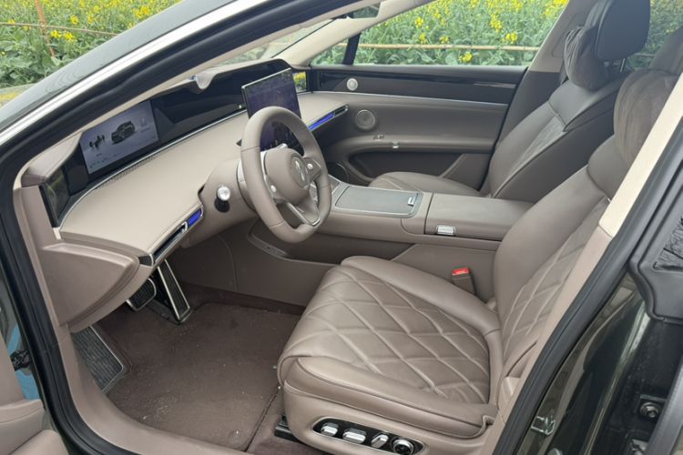 Used Hima S9T 2025 Model Range-Extended Ultra Long-Range Version Left Front Seat