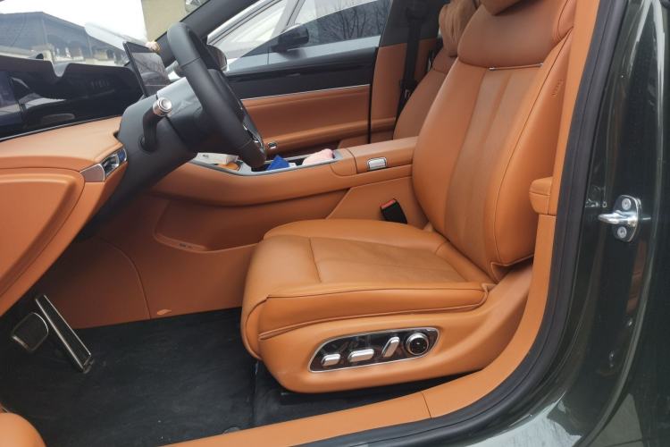 Used Hima S9T 2025 Model Range-Extended Ultra Long-Range Version Left Front Seat