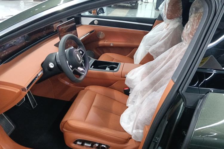 Used Hima S9T 2025 Model Range-Extended Ultra Long-Range Version Left Front Seat