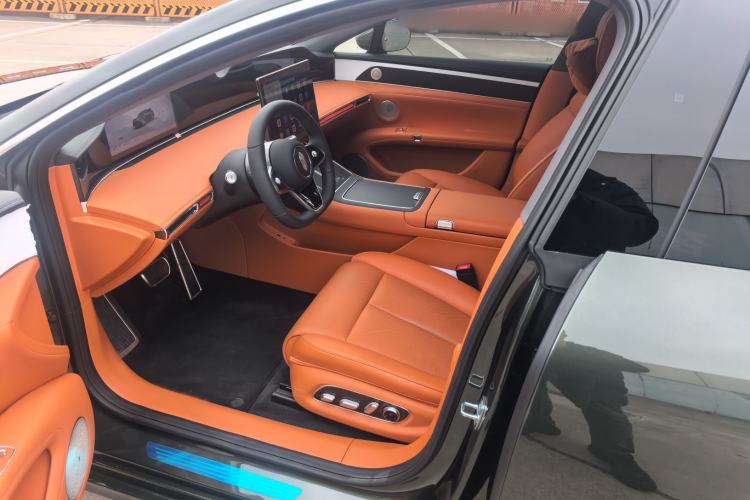 Used Hima S9T 2025 Model Range-Extended Ultra Long-Range Version Left Front Seat