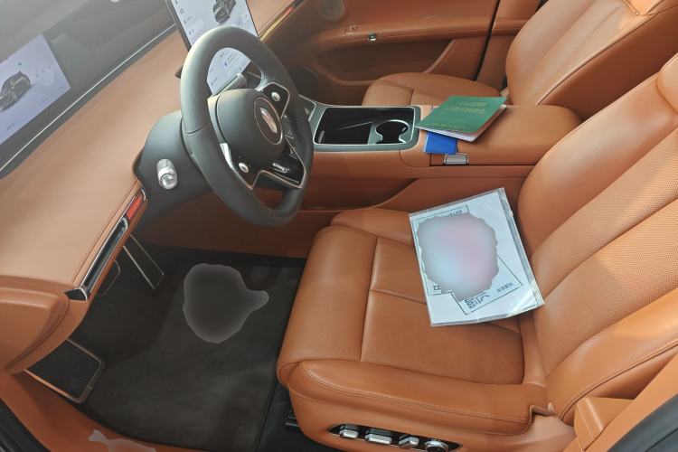 Used Hima S9T 2025 Model Range-Extended Ultra Long-Range Version Left Front Seat
