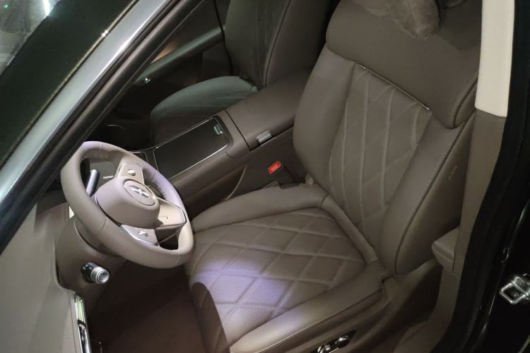 Used Hima S9T 2025 Model Range-Extended Max Left Front Seat