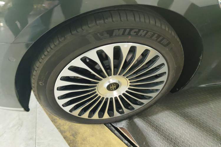 Used Hima S9T 2025 Model Pure Electric Four-Wheel-Drive Ultra Left Front Wheel Hub