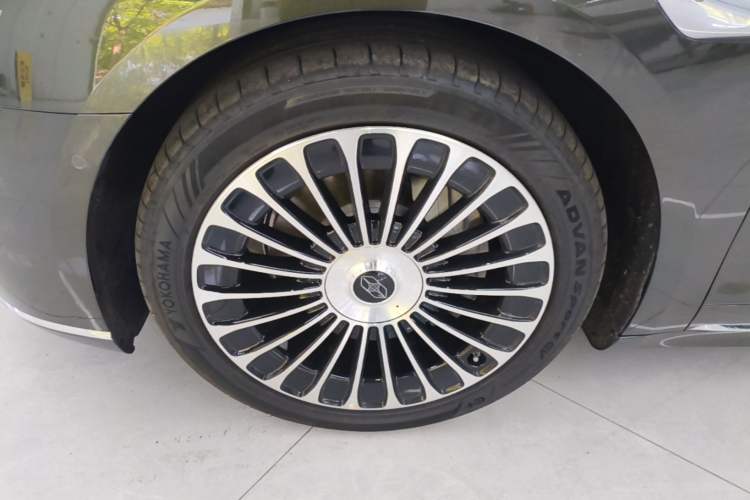 Used Hima S9T 2025 Model Pure Electric Four-Wheel-Drive Ultra Left Front Wheel Hub