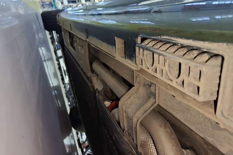 Used Hima S9T 2025 Model Range-Extended Max Long-Range Version Left Side Sill