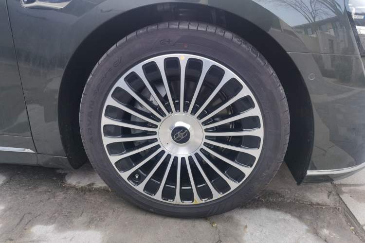 Used Hima S9T 2025 Model Range-Extended Ultra Long-Range Version Right Front Wheel Hub