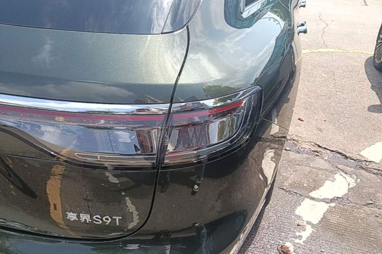 Used Hima S9T 2025 Model Range-Extended Ultra Long-Range Version Right Rear Taillight
