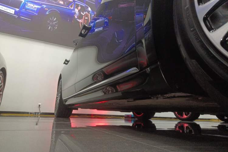 Used Hima S9T 2025 Model Range-Extended Ultra Long-Range Version Right Side Sill