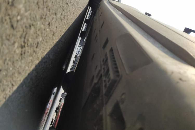 Used Hima S9T 2025 Model Pure Electric Four-Wheel-Drive Ultra Right Side Sill