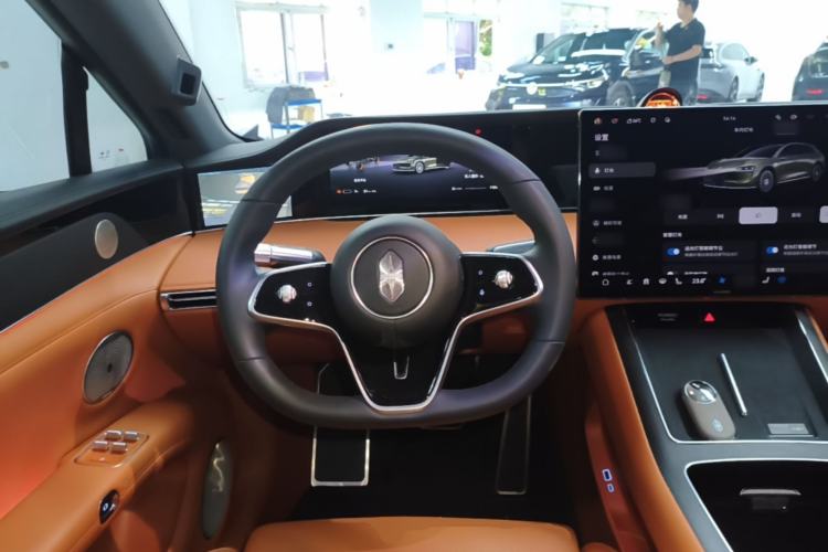 Used Hima S9T 2025 Model Pure Electric Four-Wheel-Drive Ultra Steering Wheel