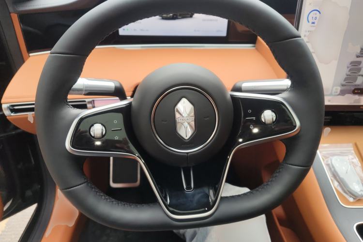 Used Hima S9T 2025 Model Pure Electric Rear-Drive Max Steering Wheel