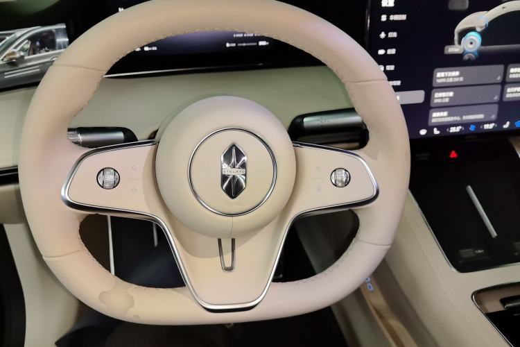 Used Hima S9T 2025 Model Pure Electric Four-Wheel-Drive Ultra Steering Wheel