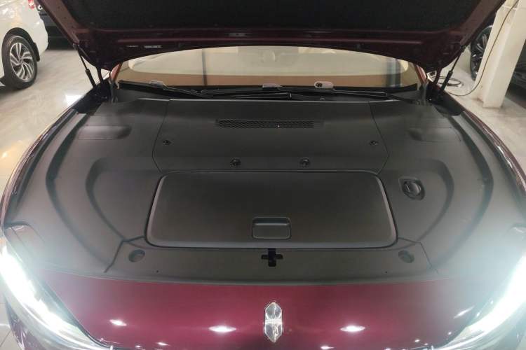 Used Hima S9T 2025 Model Pure Electric Four-Wheel-Drive Ultra Engine Bay