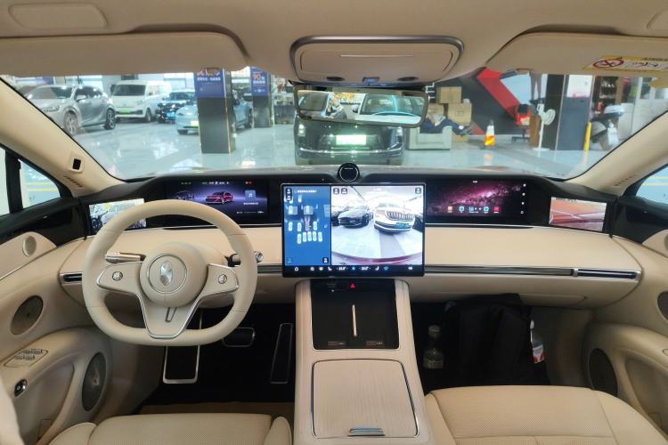 Used Hima S9T 2025 Model Pure Electric Four-Wheel-Drive Ultra Interior 2