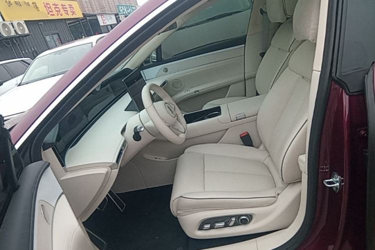 Used Hima S9T 2025 Model Range-Extended Ultra Long-Range Version Left Front Seat