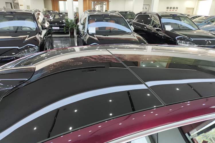 Used Hima S9T 2025 Model Pure Electric Four-Wheel-Drive Ultra Roof
