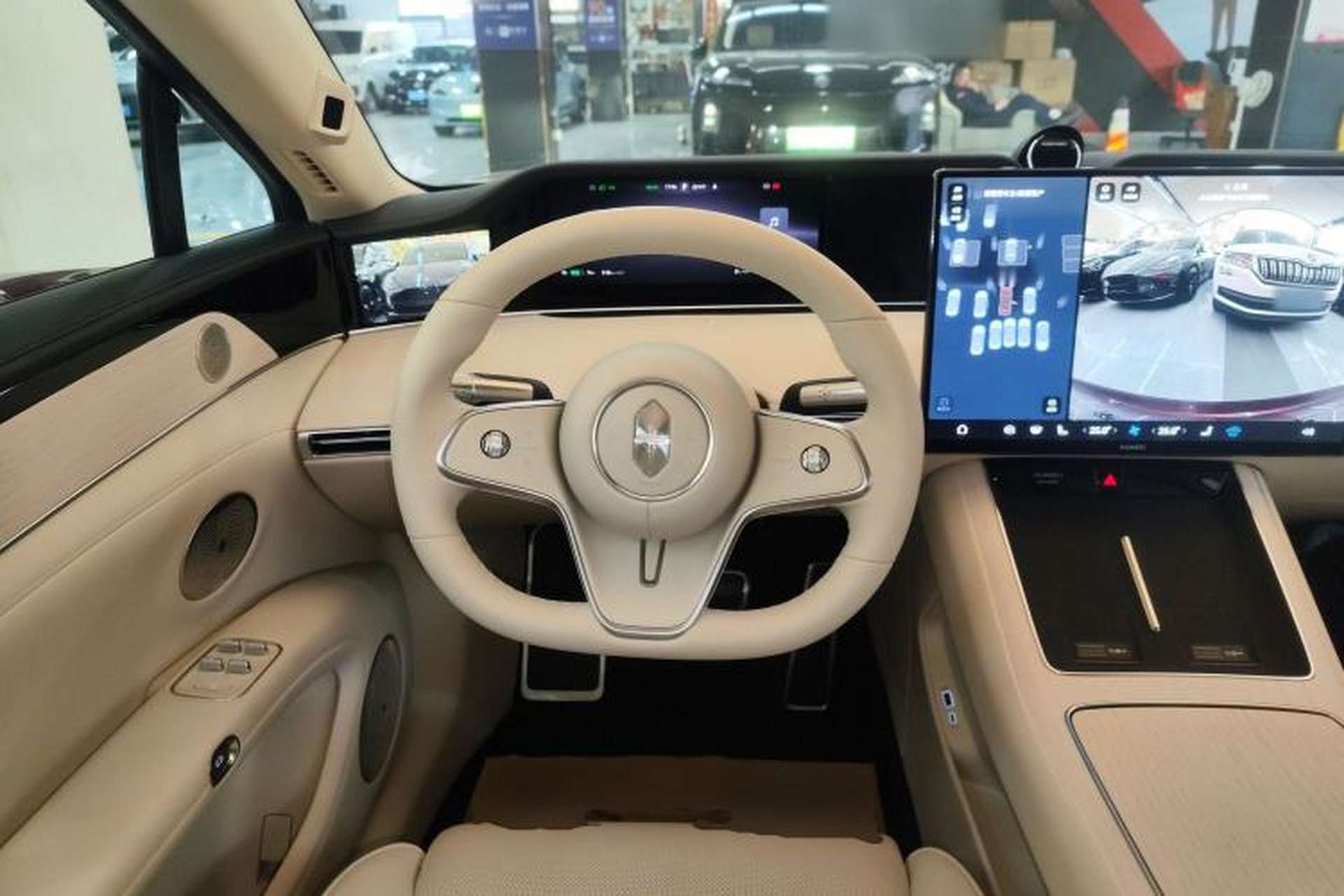 Used Hima S9T 2025 Model Pure Electric Four-Wheel-Drive Ultra Steering Wheel