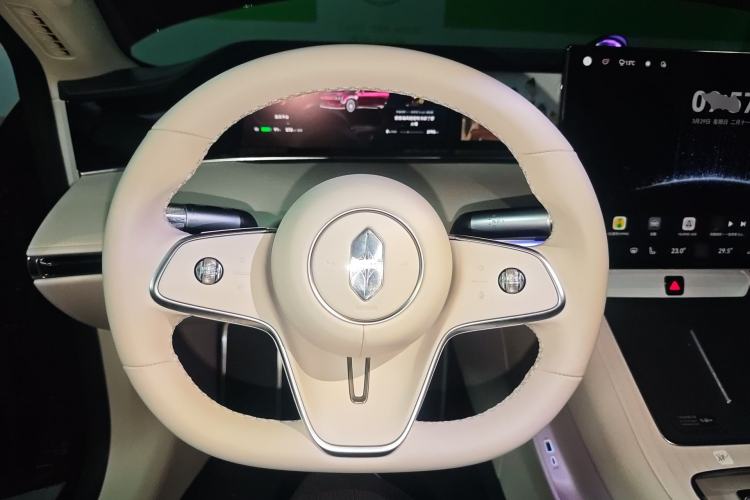 Used Hima S9T 2025 Model Pure Electric Rear-Drive Max Steering Wheel