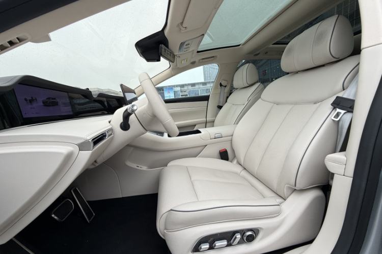 Used Hima S9T 2025 Model Pure Electric Four-Wheel-Drive Ultra Interior 6