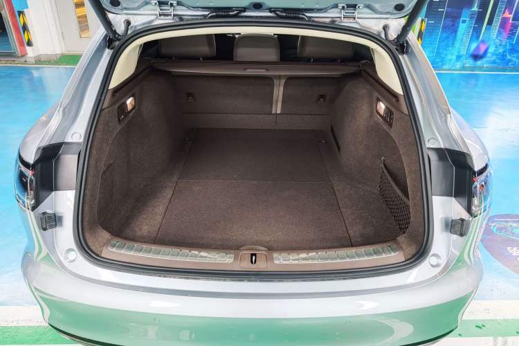 Used Hima S9T 2025 Model Range-Extended Ultra Long-Range Version Interior 7