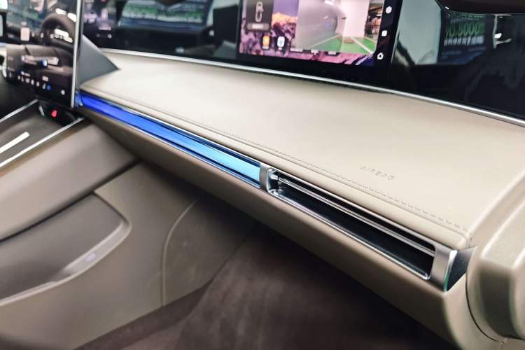 Used Hima S9T 2025 Model Range-Extended Ultra Long-Range Version Interior 8