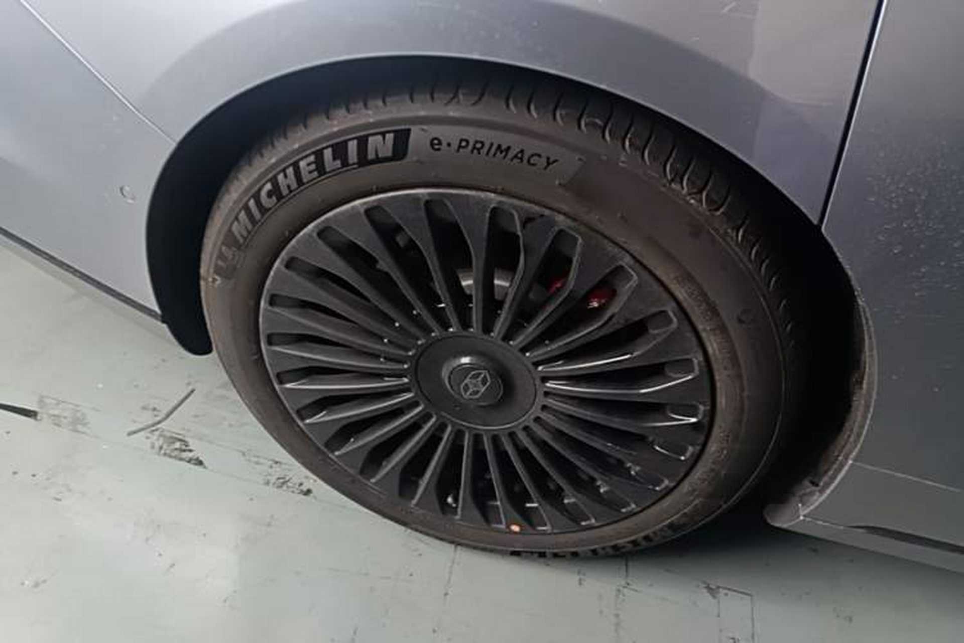 Used Hima S9T 2025 Model Range-Extended Max Right Rear Wheel Hub