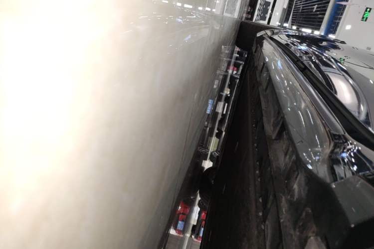 Used Hima Shangjie Z7 2026 Model Ultra Left Side Sill