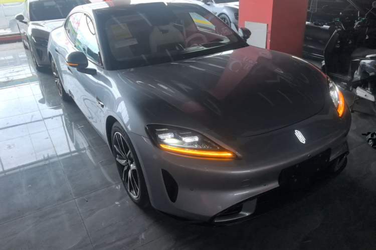 Used Hima Shangjie Z7 2026 Model Max+ Front Right 45 Deg