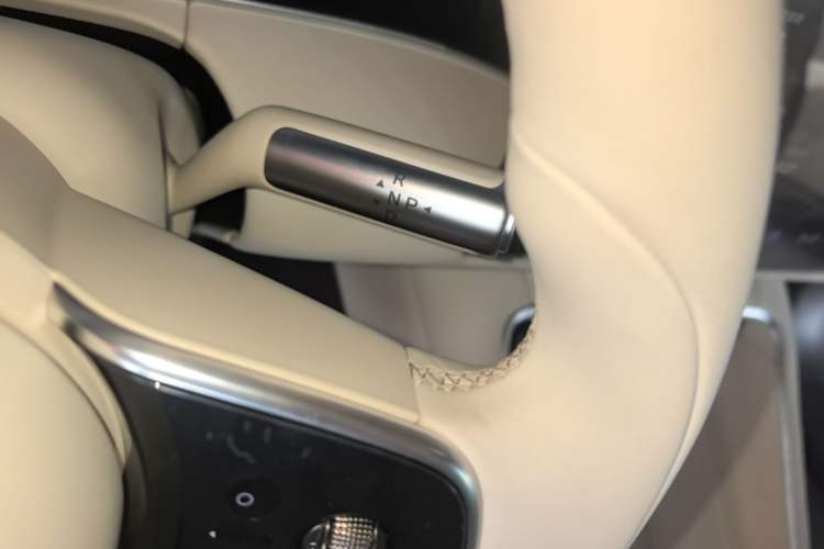 Used Hima Shangjie Z7 2026 Model Max+ Gear Lever