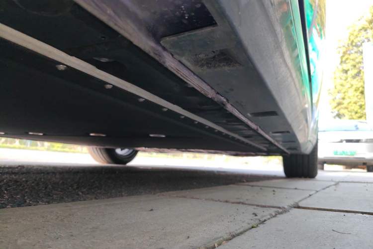 Used Hima Shangjie Z7 2026 Model Max Chassis Rear Right
