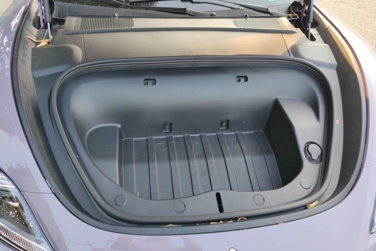 Used Hima Shangjie Z7 2026 Model Max Engine Bay