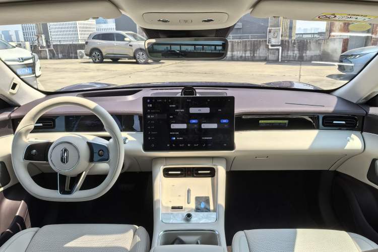 Used Hima Shangjie Z7 2026 Model Max Interior 1