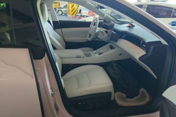 Used Hima Shangjie Z7 2026 Model Ultra Right Front Seat