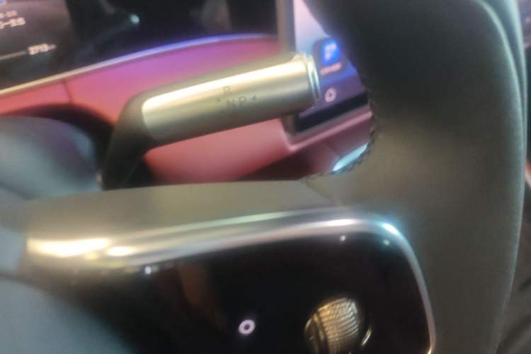 Used Hima Shangjie Z7 2026 Model Max Gear Lever