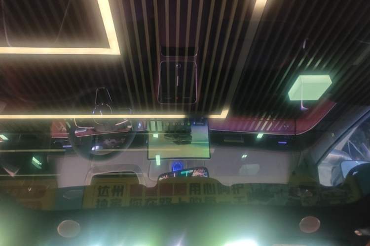 Used Hima Shangjie Z7 2026 Model Max Headliner