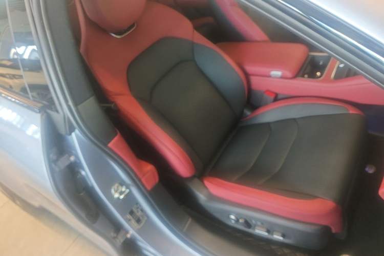 Used Hima Shangjie Z7 2026 Model Max Right Front Seat