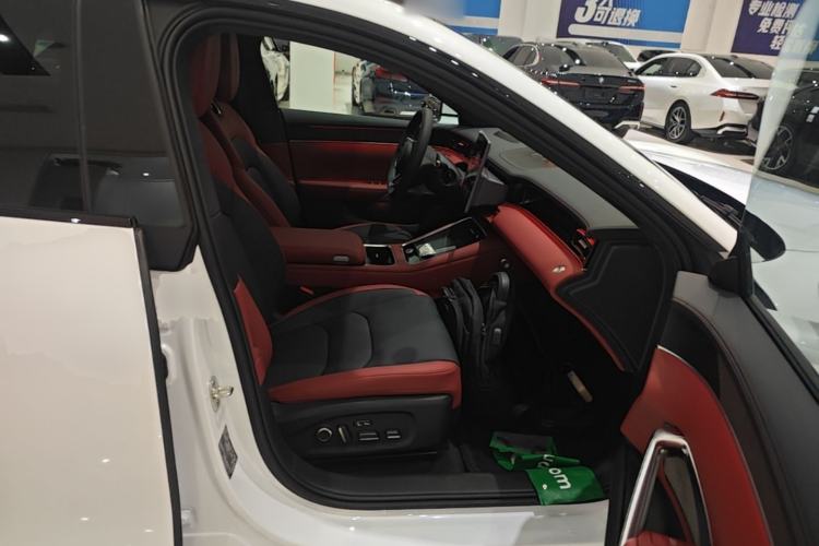 Used Hima Shangjie Z7 2026 Model Ultra Right Front Seat